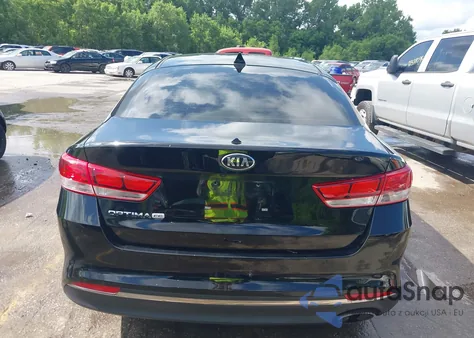 2017 Kia Optima Lx z USA, uszkodzony, nr VIN 5XXGT4L35HG152515